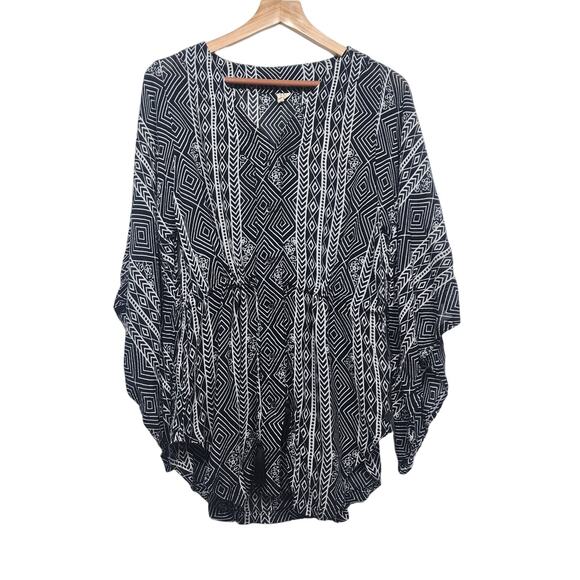 Rip Curl Tops - Women's Rip Curl Black Sands Kimono Style Top Size Small